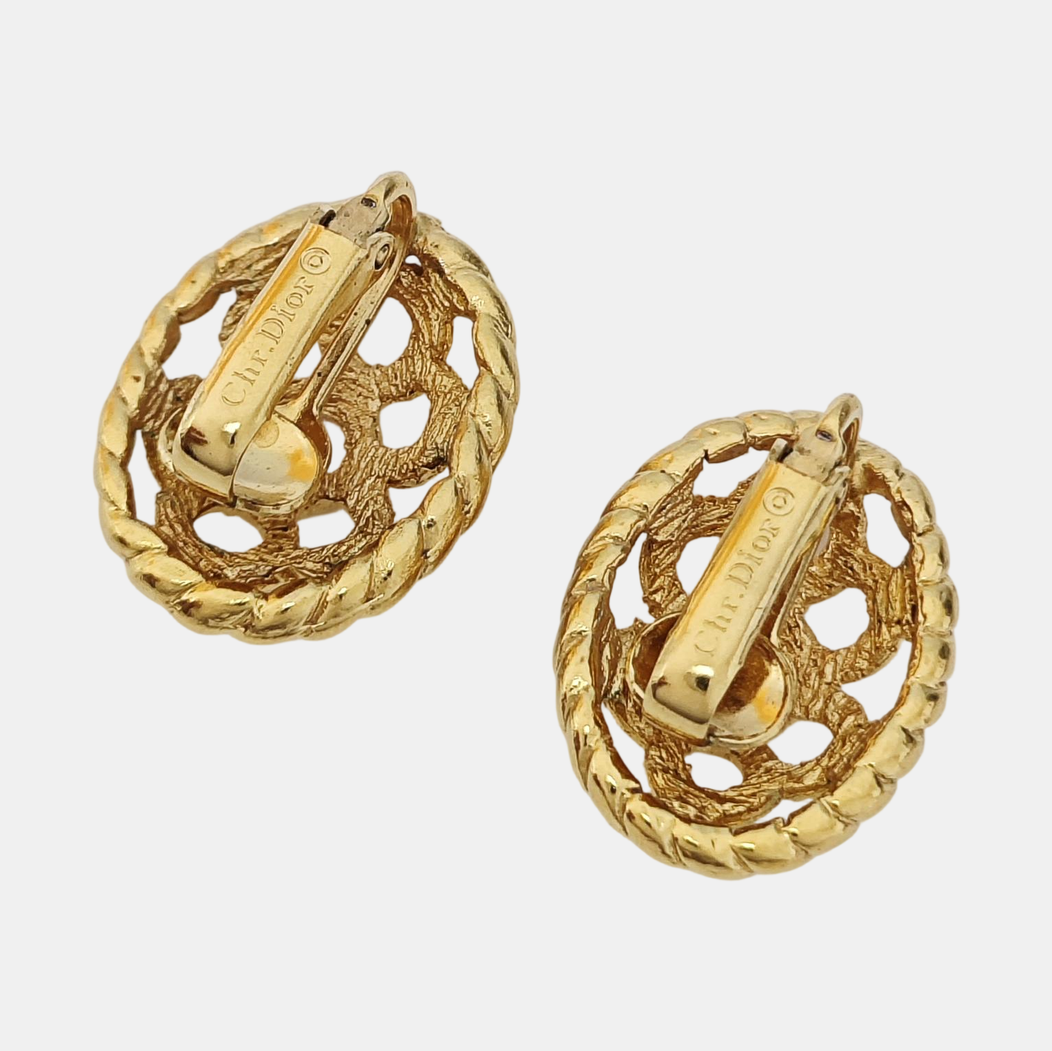 Twist Round Metal Gold Clip On Earrings