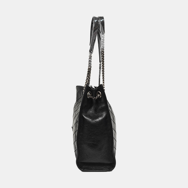 NIKI Medium Chevron Calfskin Black