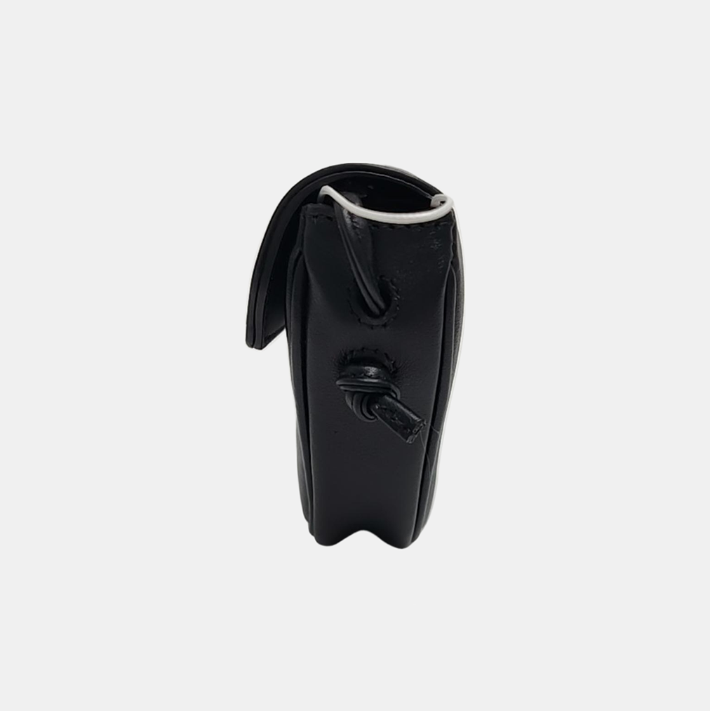 TRIANGLE Calfskin Black