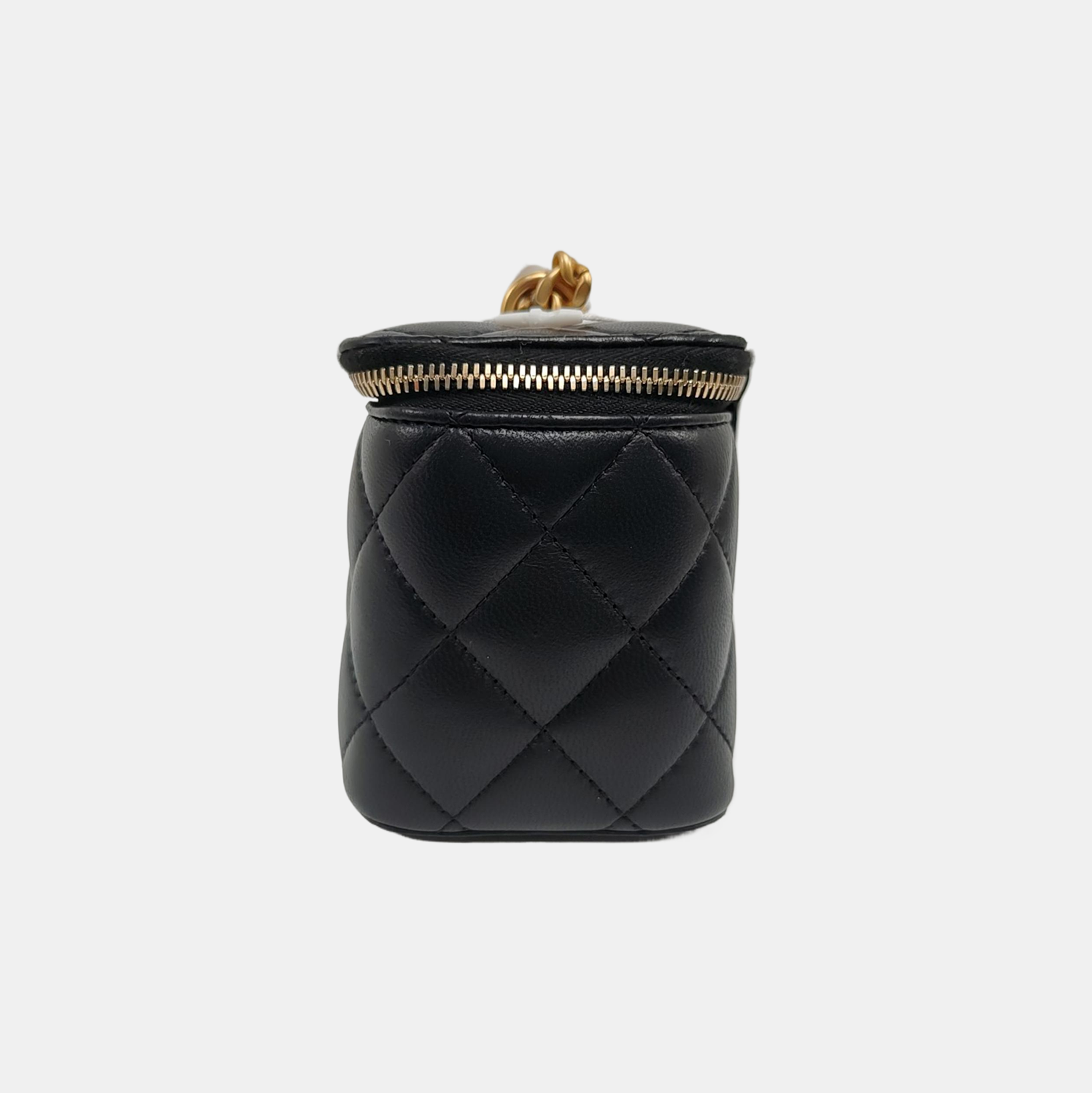 Authenticated pre-owned  VANITY CASE Medium Quilted Lambskin Black - Crossbody Bag at Looply