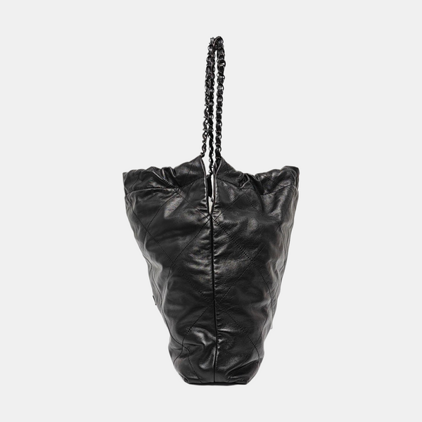 CHANEL 22 Medium Quilted Calfskin Black