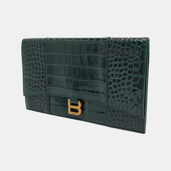 Authenticated pre-owned  Hourglass Calfskin Green - Clutch at Looply