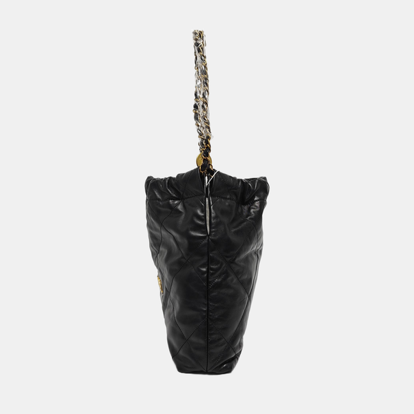 CHANEL 22 Small Quilted Calfskin Black