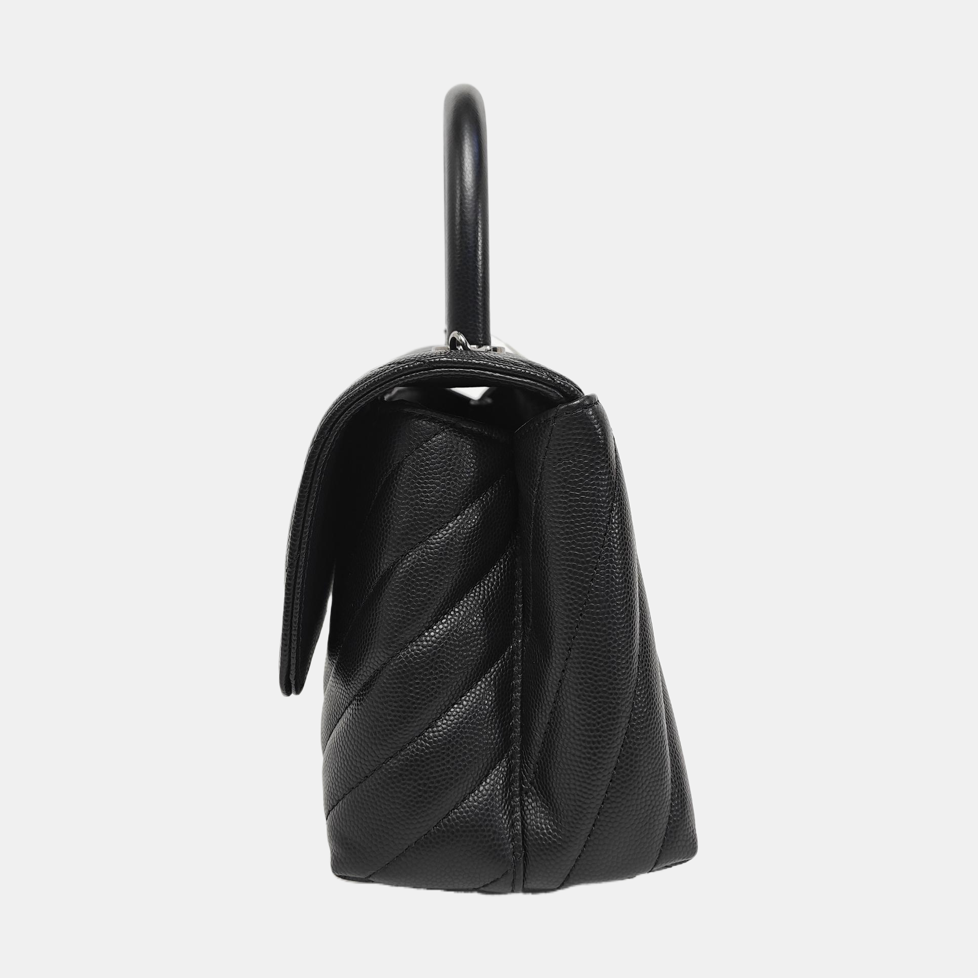 COCO HANDLE Small Chevron Grained Calfskin Black