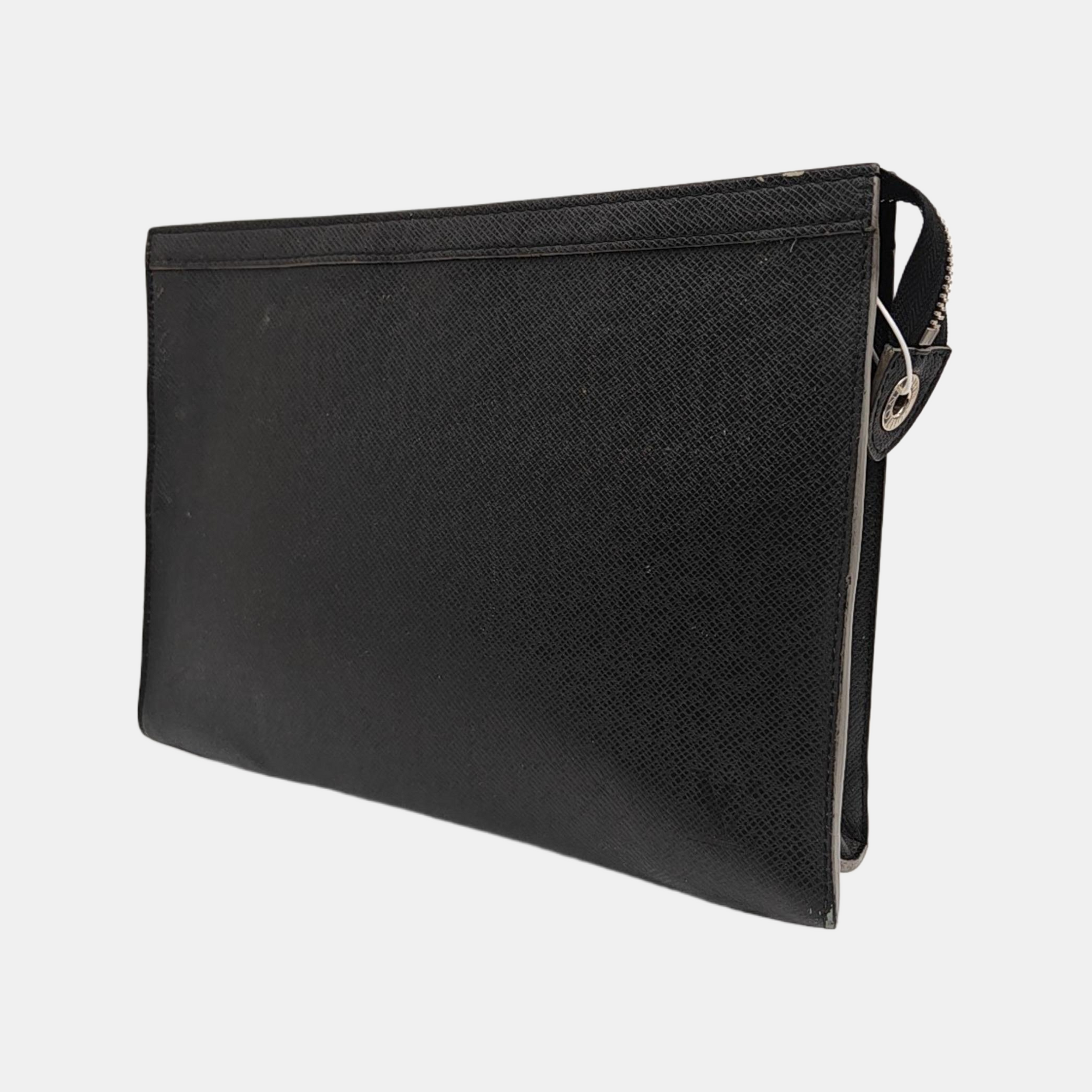 Pochette Voyag MM Calfskin Black