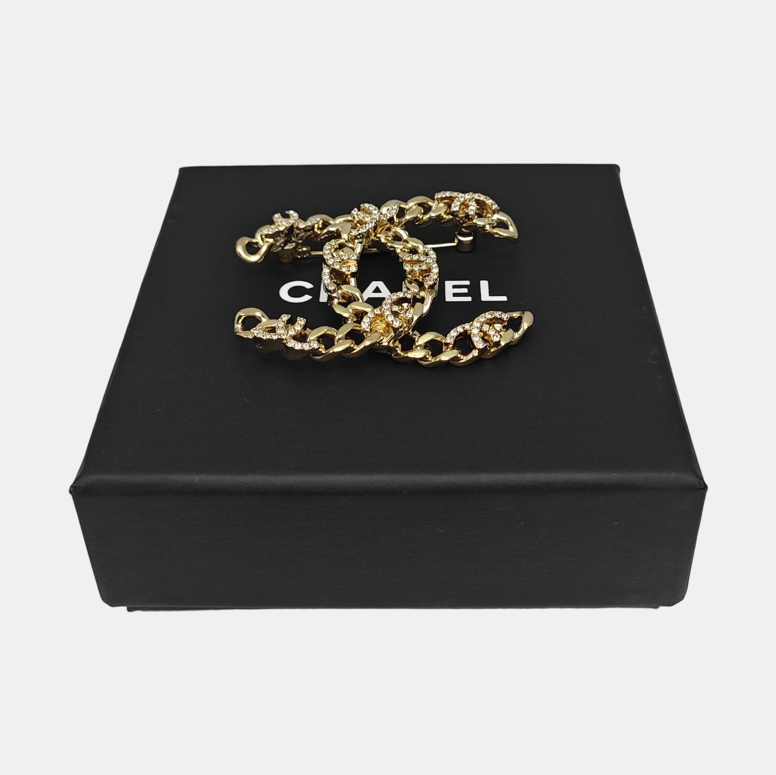CC Logo Metal Gold Brooch