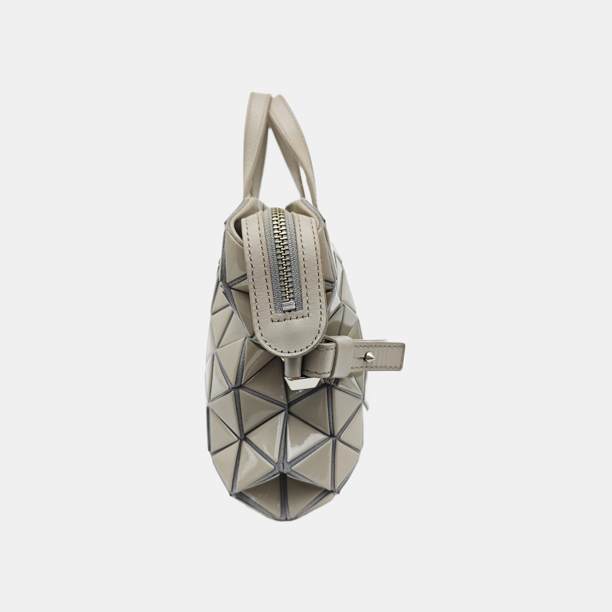 Special Material Shoulder Bag Beige