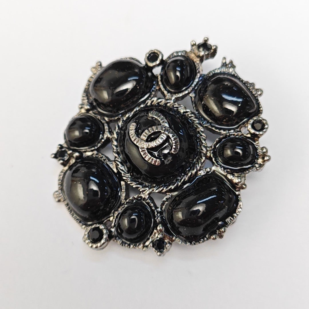 CC Logo Metal Black Brooch