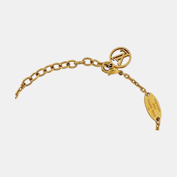 ESSENTIAL V GUILLOCHÉ Metal Gold Bracelet
