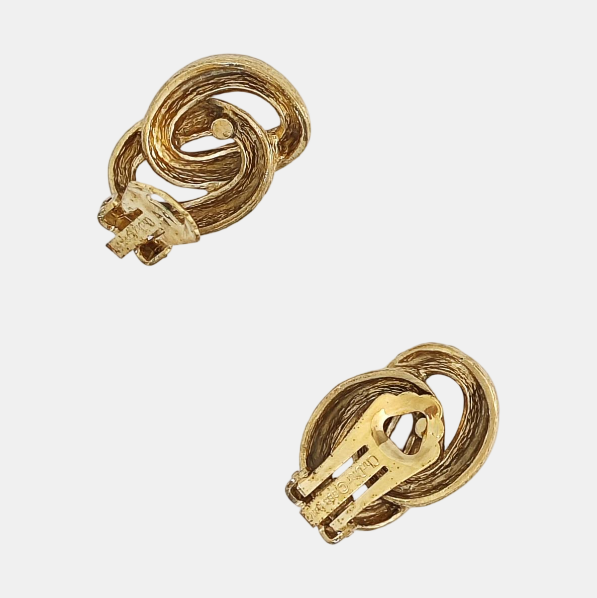 Twist Round Metal Gold Clip On Earrings