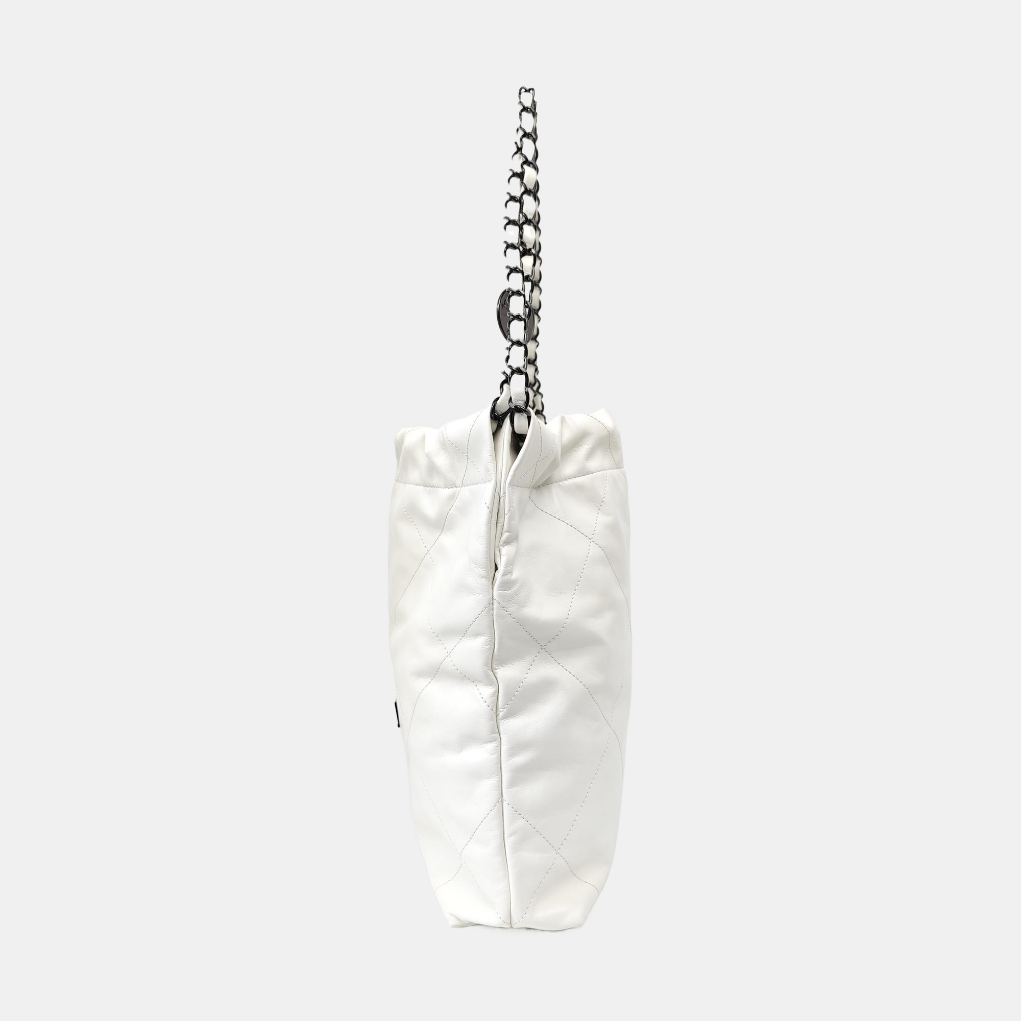CHANEL 22 Small Quilted Calfskin White