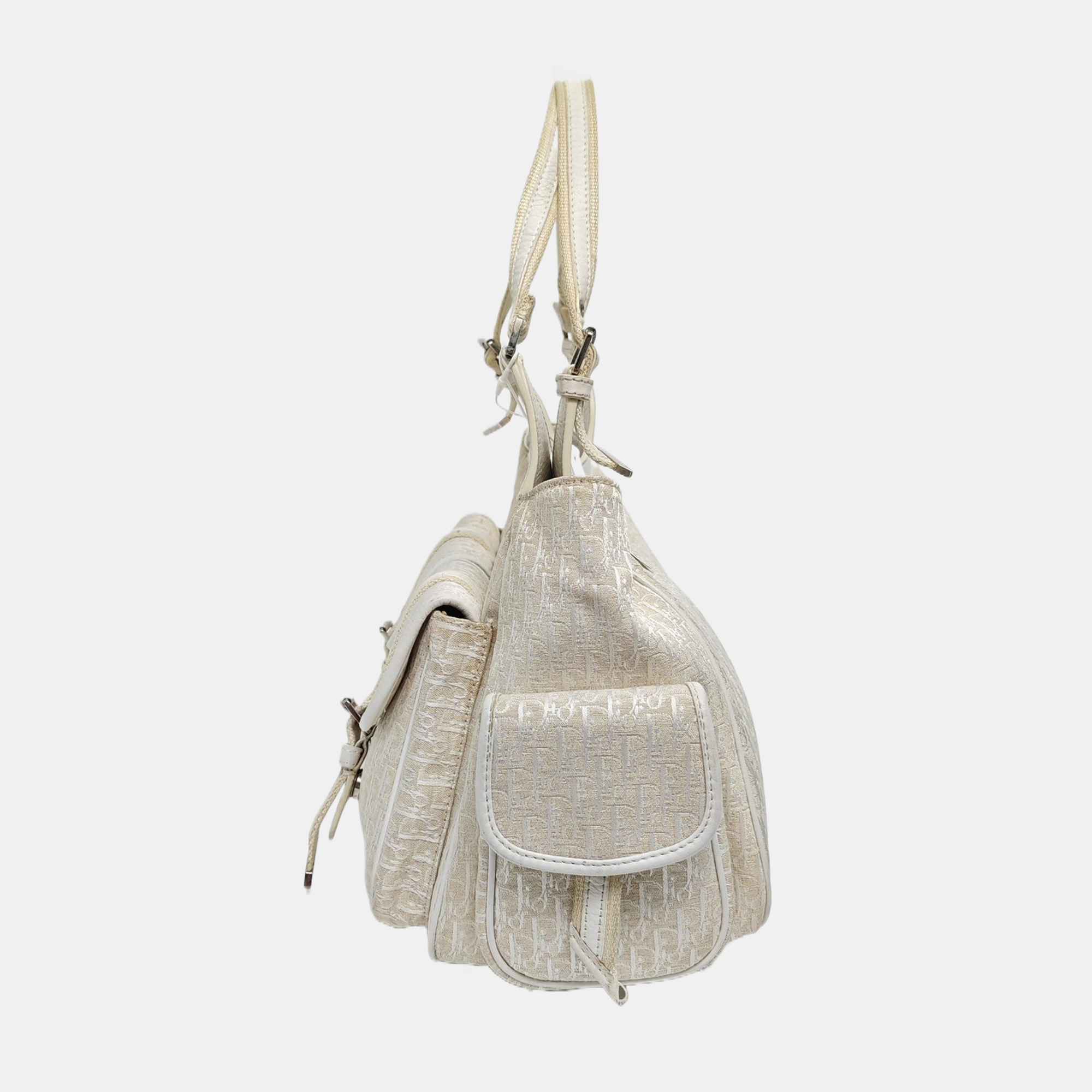 Street Chic Oblique Nylon White