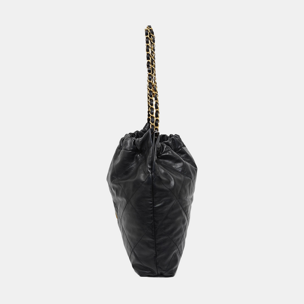 CHANEL 22 Medium Quilted Calfskin Black