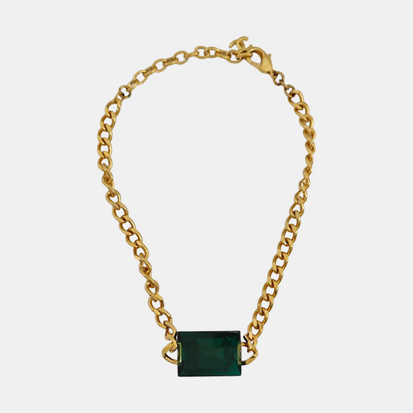 Collar de metal dorado