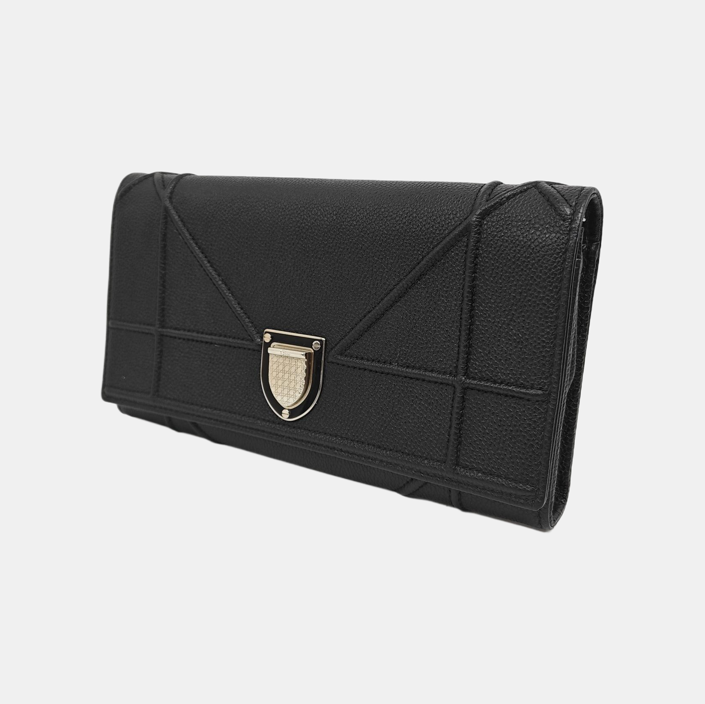 Authenticated pre-owned  Diorama Quilted Calfskin Black - Shoulder Bag at Looply