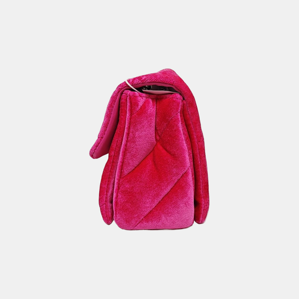 Hourglass Small Quilted Fabric Red