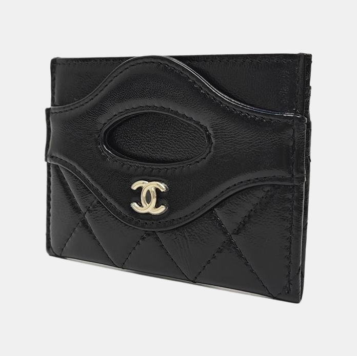 CHANEL 31 Quilted Lambskin Black Card Holder