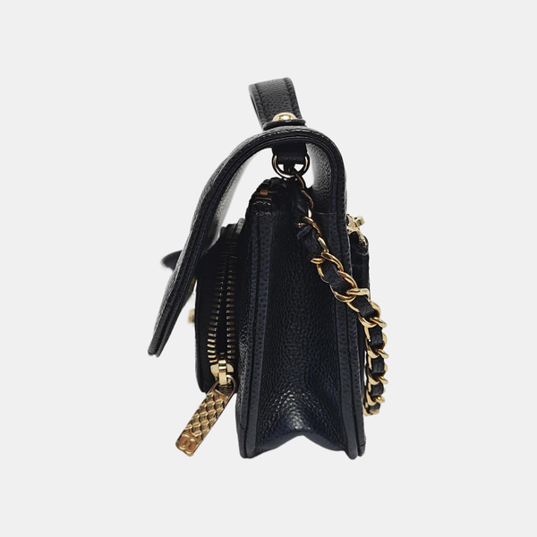 Authenticated pre-owned  BUSINESS AFFINITY Quilted Grained Calfskin Black - Shoulder Bag at Looply