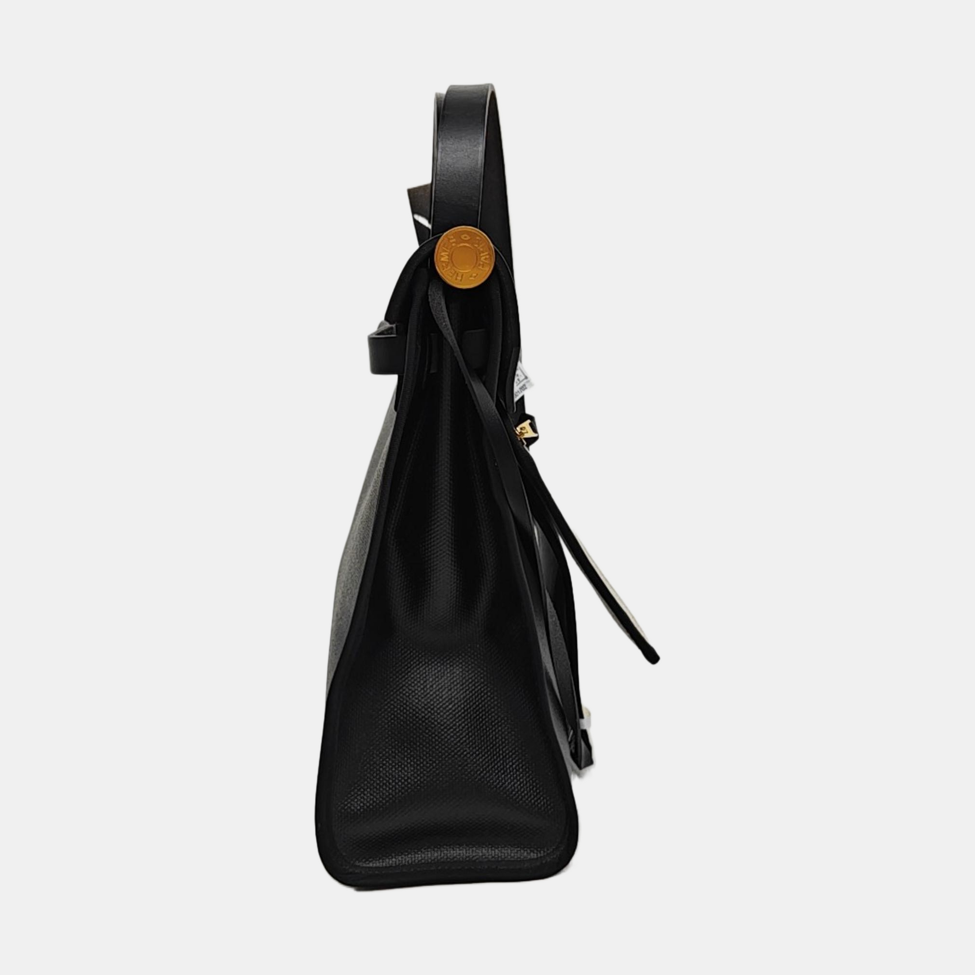 Herbag 31 Coated Canvas Black
