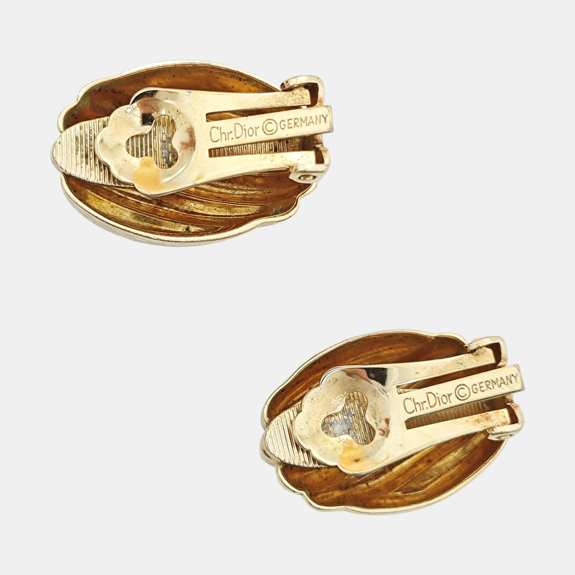 Twist Round Metal Gold Clip On Earrings