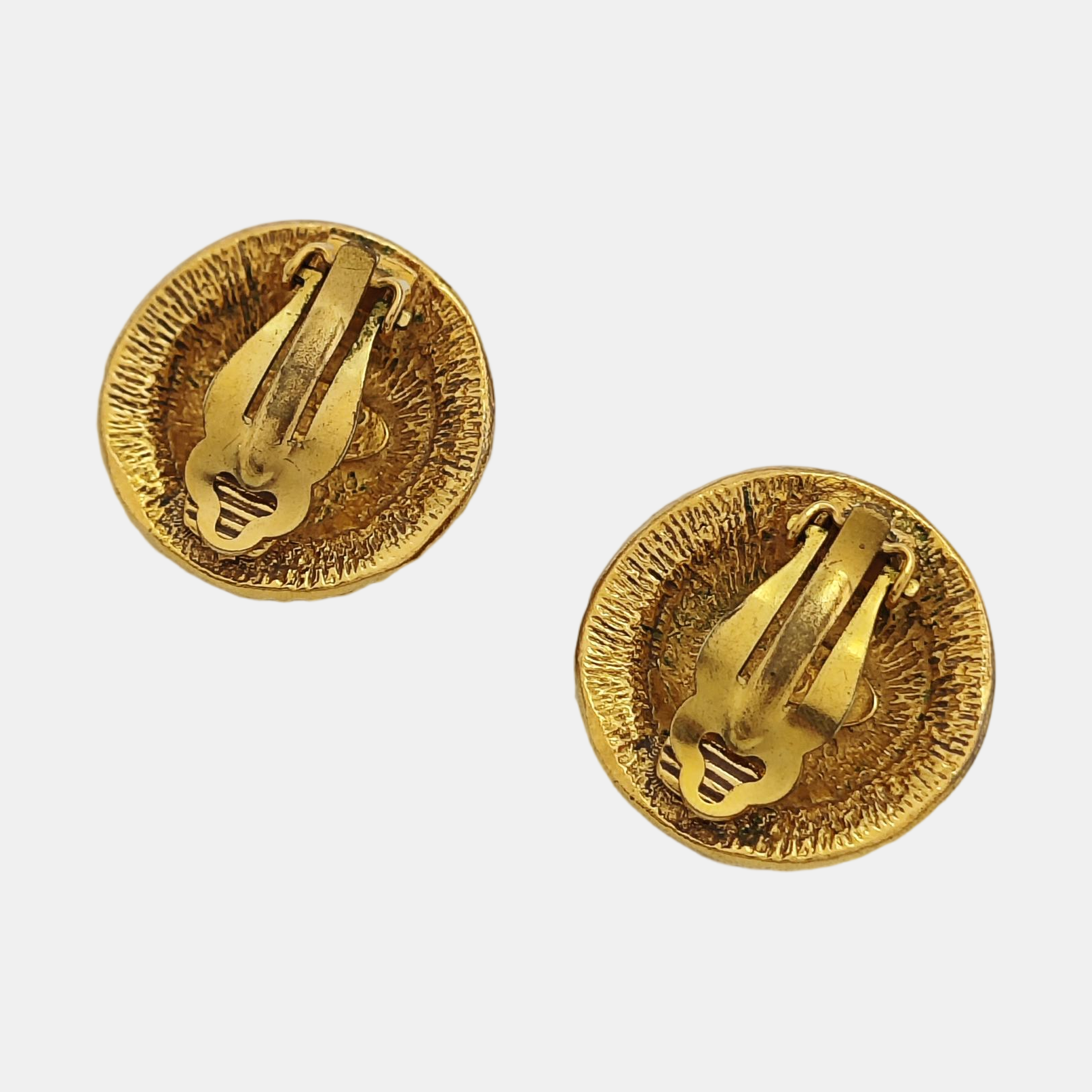 Vintage Metal Gold Clip On Earrings