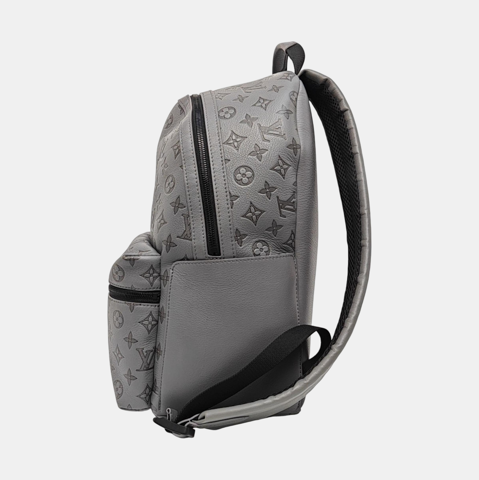 DISCOVERY Monogram Calfskin Gray