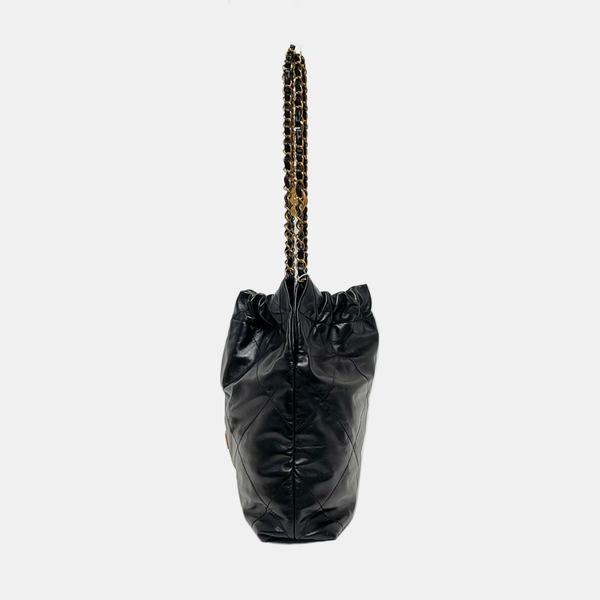 CHANEL 22 Small Quilted Calfskin Black