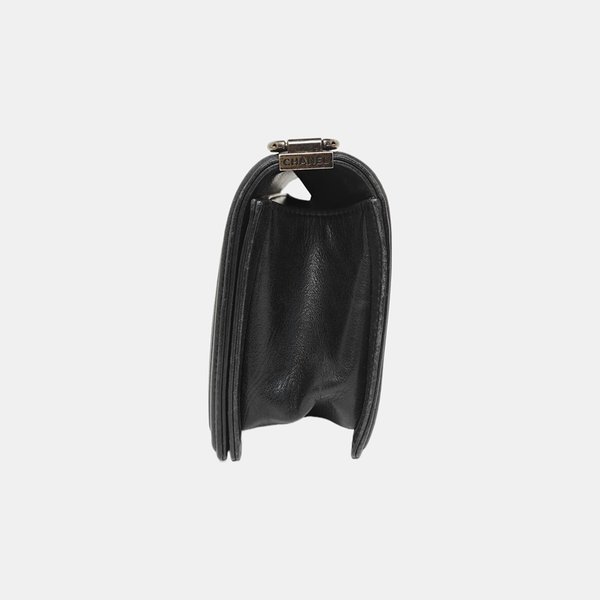 BOY CHANEL Medium Quilted Calfskin Black