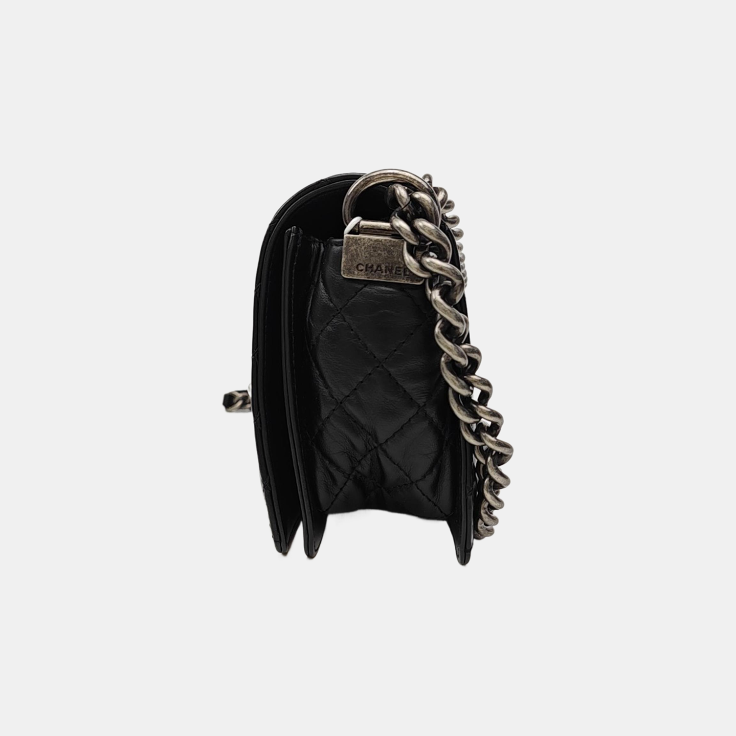 BOY CHANEL Medium Calfskin Black