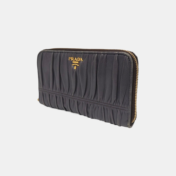 Fold Wallet Quilted Lambskin Gray Wallet
