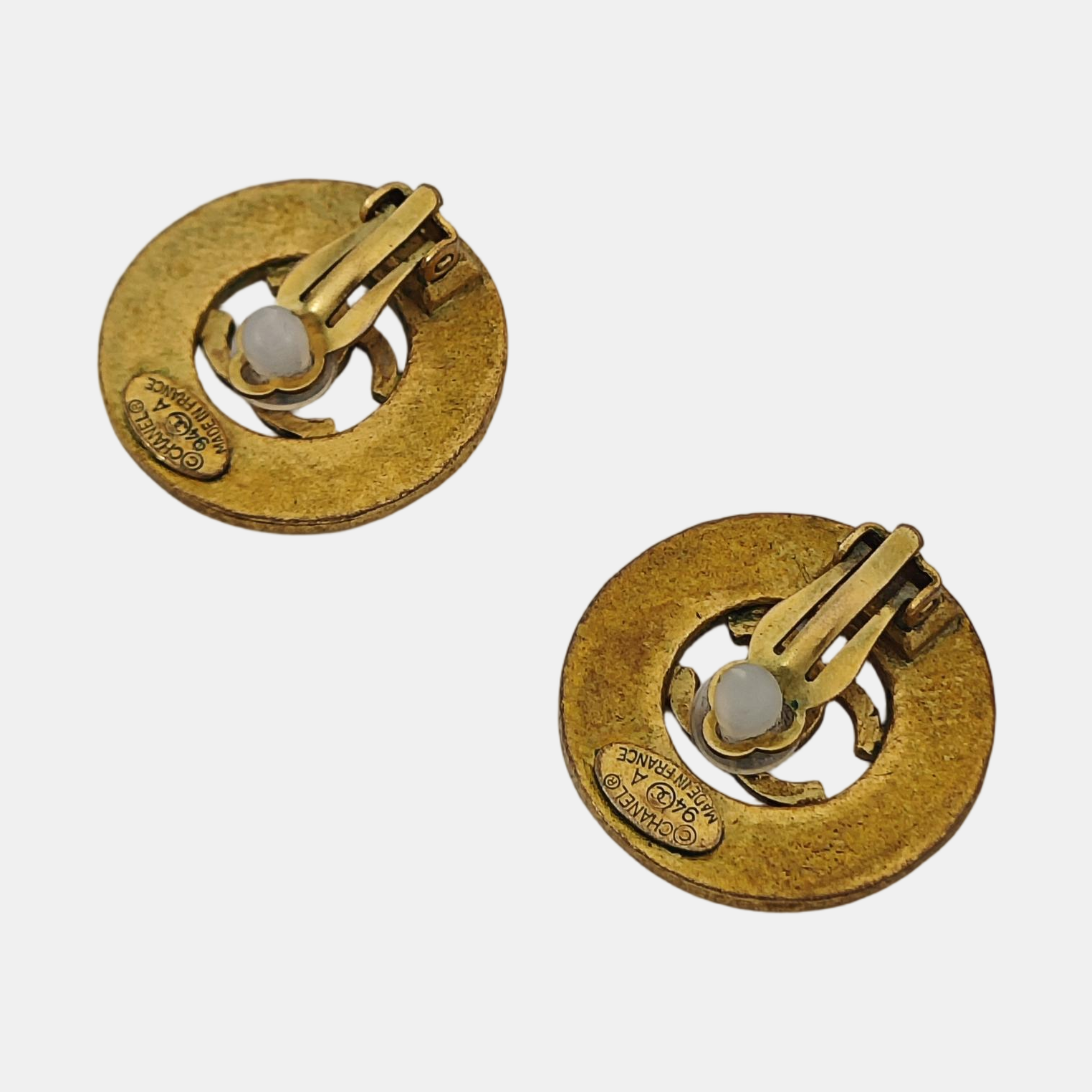 Vintage Metal Gold Clip On Earrings