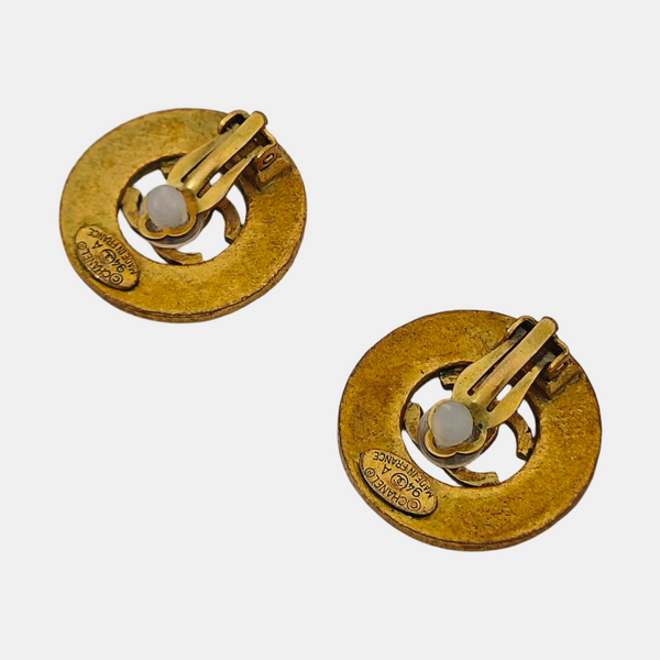 Vintage Metal Gold Clip On Earrings