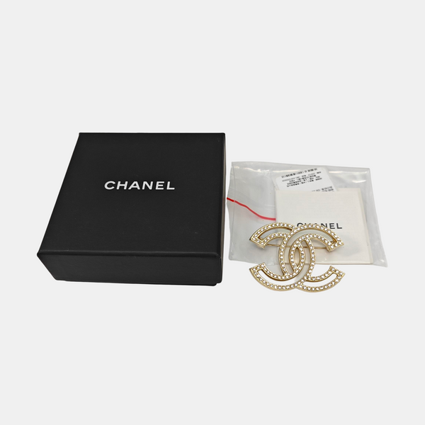 CC Logo Metal Gold Brooch