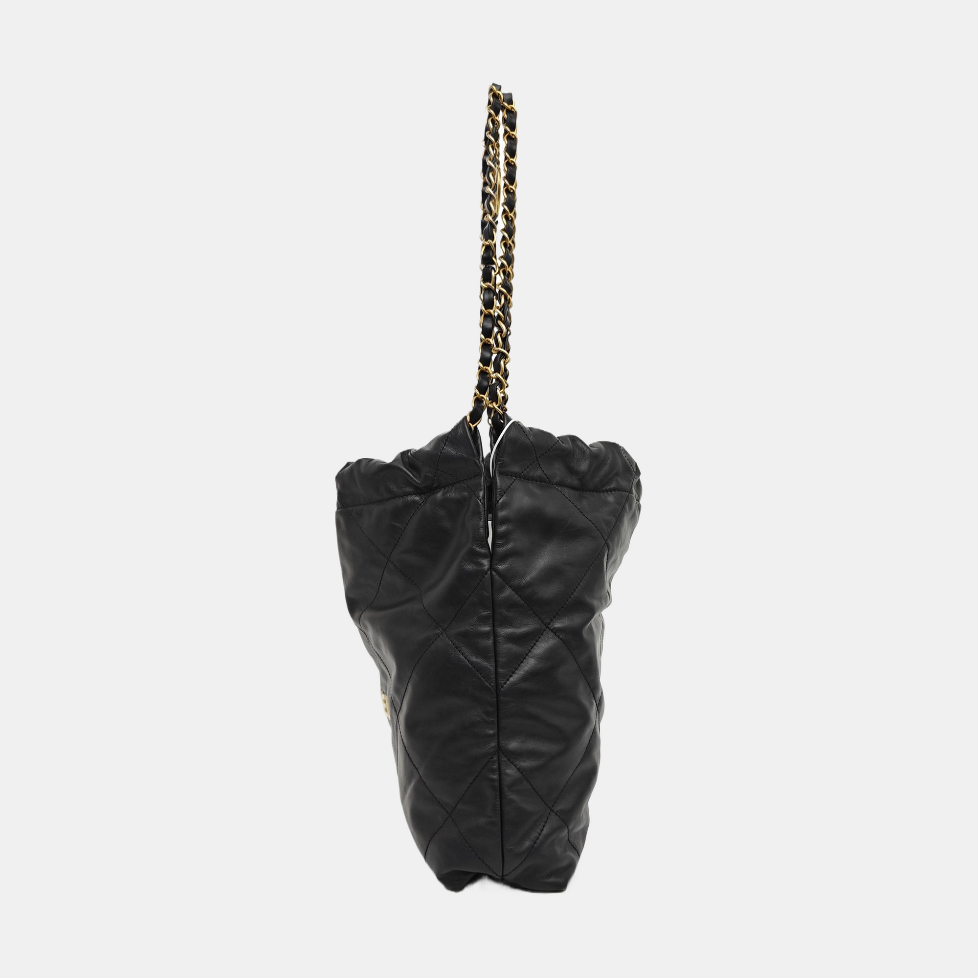 CHANEL 22 Small Quilted Calfskin Black