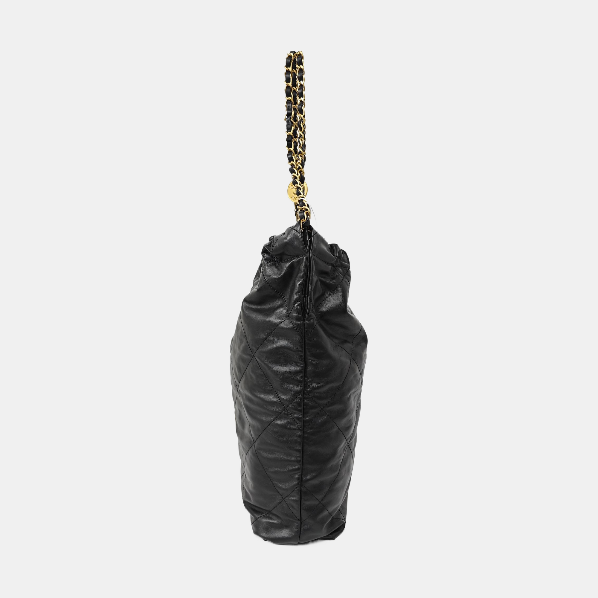 CHANEL 22 Medium Quilted Calfskin Black