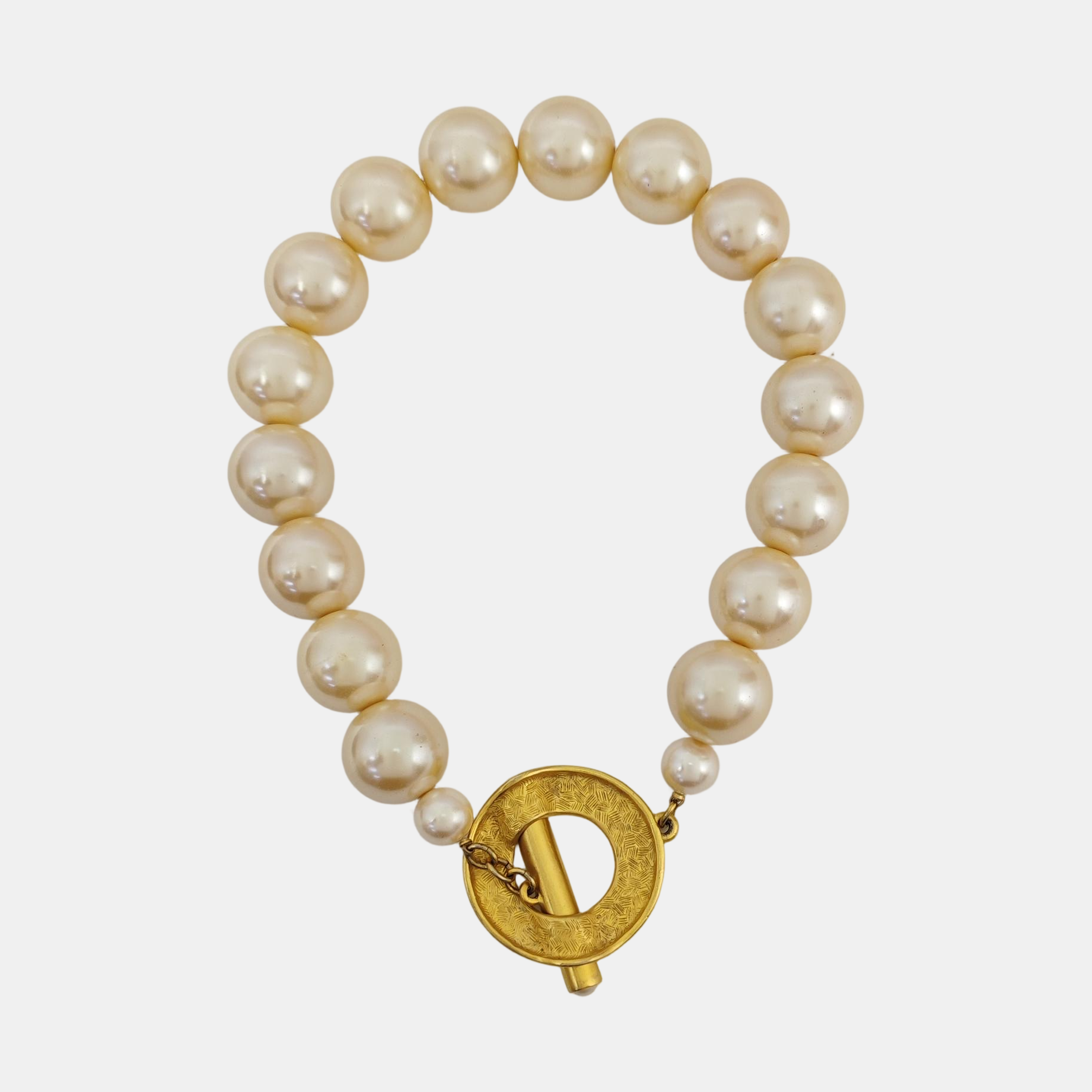 Faux Pearl White Necklace