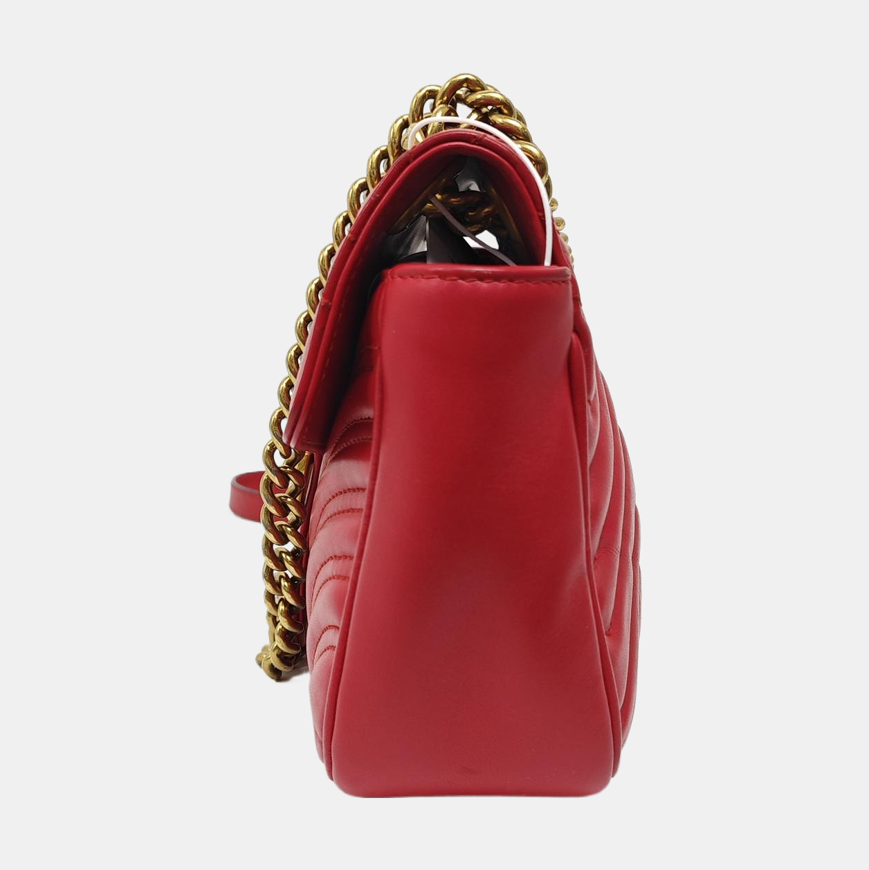 Authenticated pre-owned  GG Marmont Medium Quilted Calfskin Red - Shoulder Bag at Looply