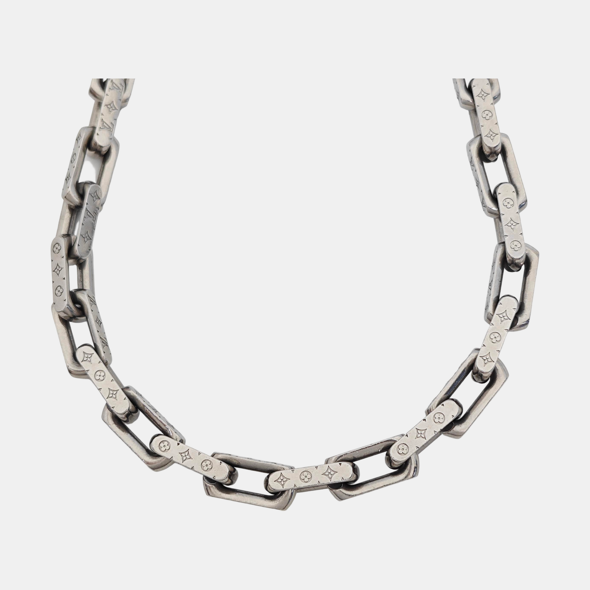 MONOGRAM Metal Silver Necklace