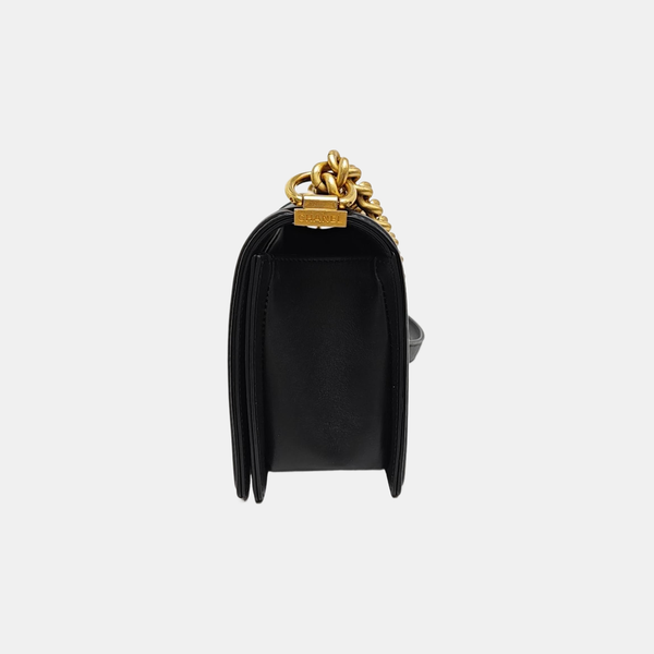 BOY CHANEL Medium Quilted Calfskin Black