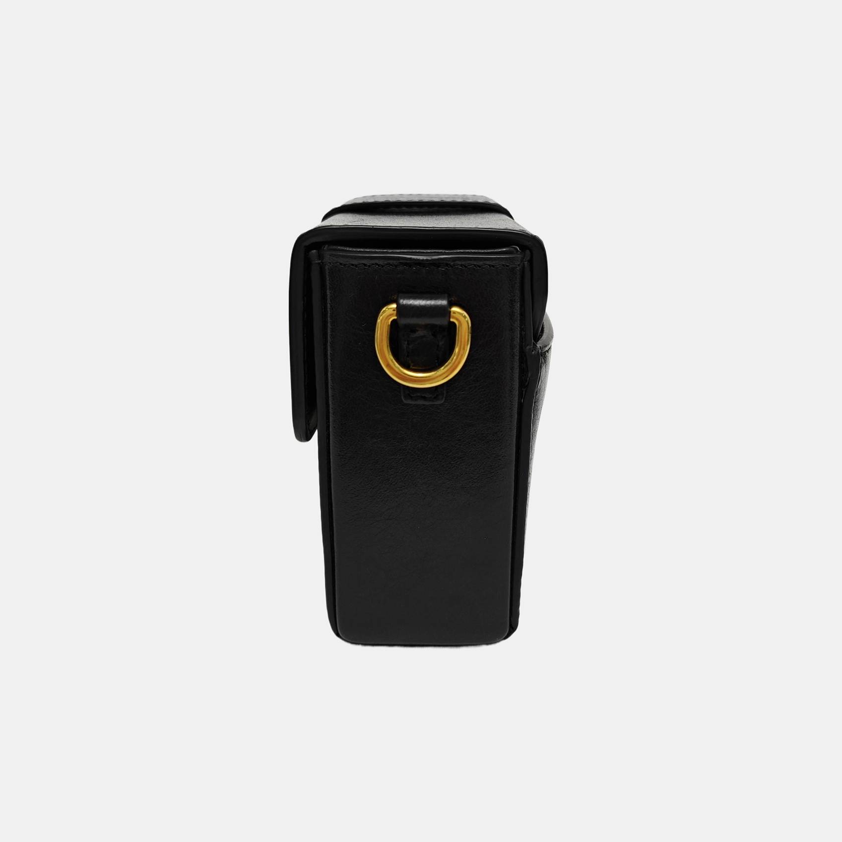 Authenticated pre-owned  30 Montaigne Calfskin Black - Shoulder Bag at Looply