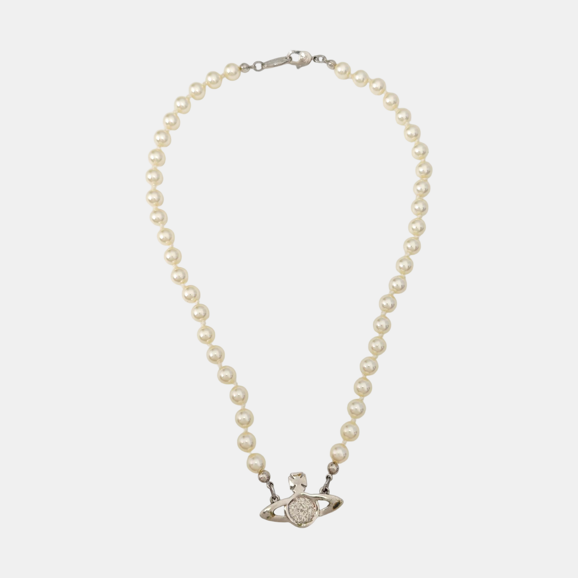 Faux Pearl White Necklace