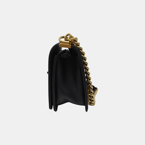 BOY CHANEL Medium Quilted Calfskin Black