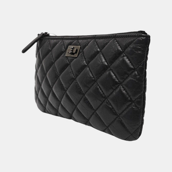 Authenticated pre-owned  2.55 Quilted Calfskin Black - Clutch at Looply