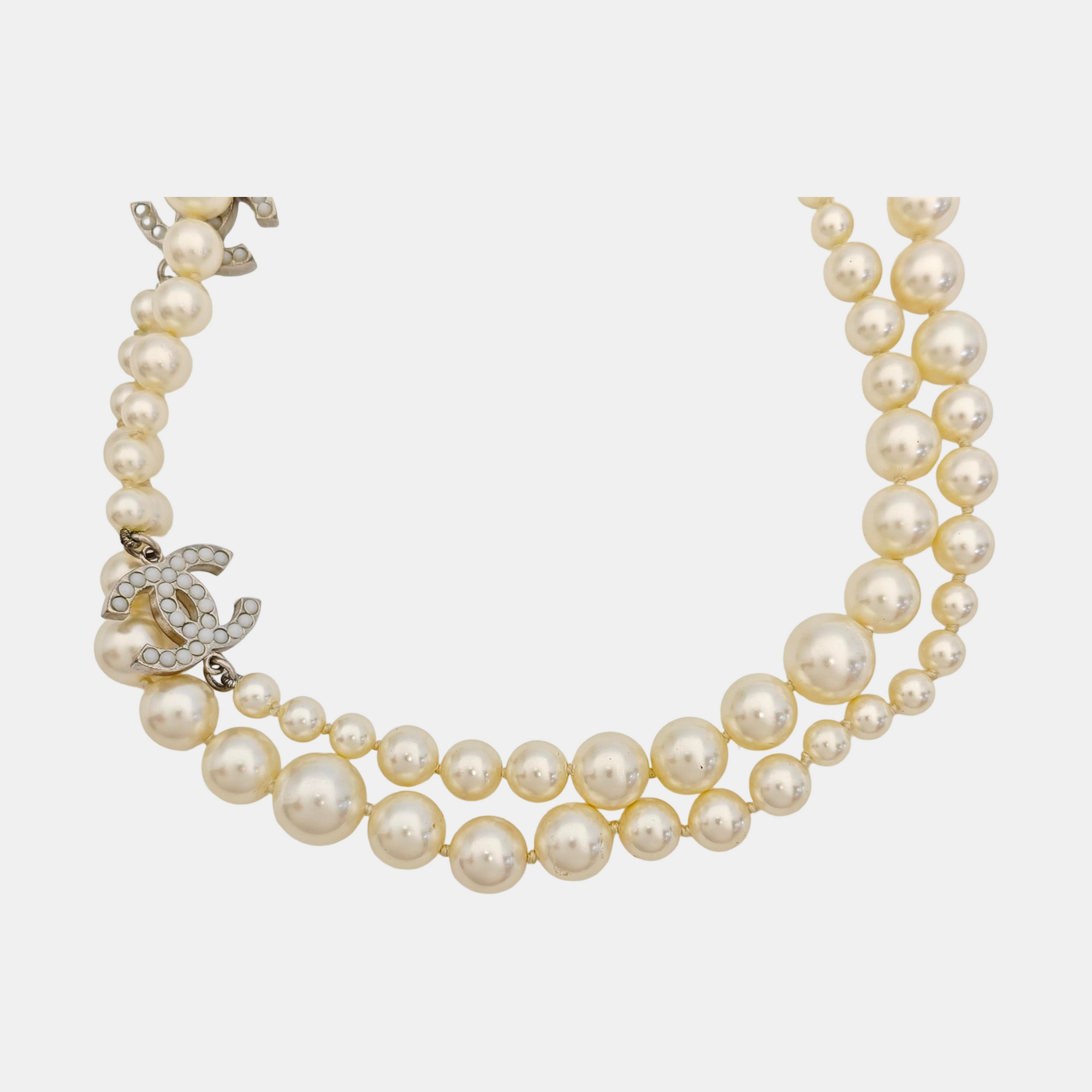 Faux Pearl White Necklace