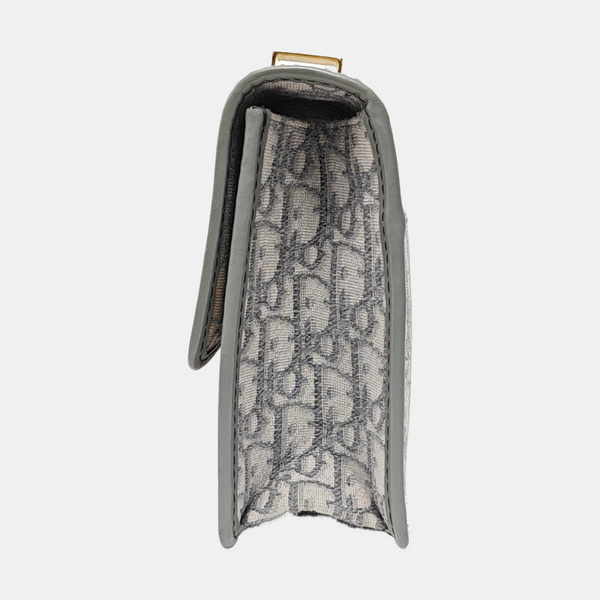 30 Montaigne Oblique Canvas Gray