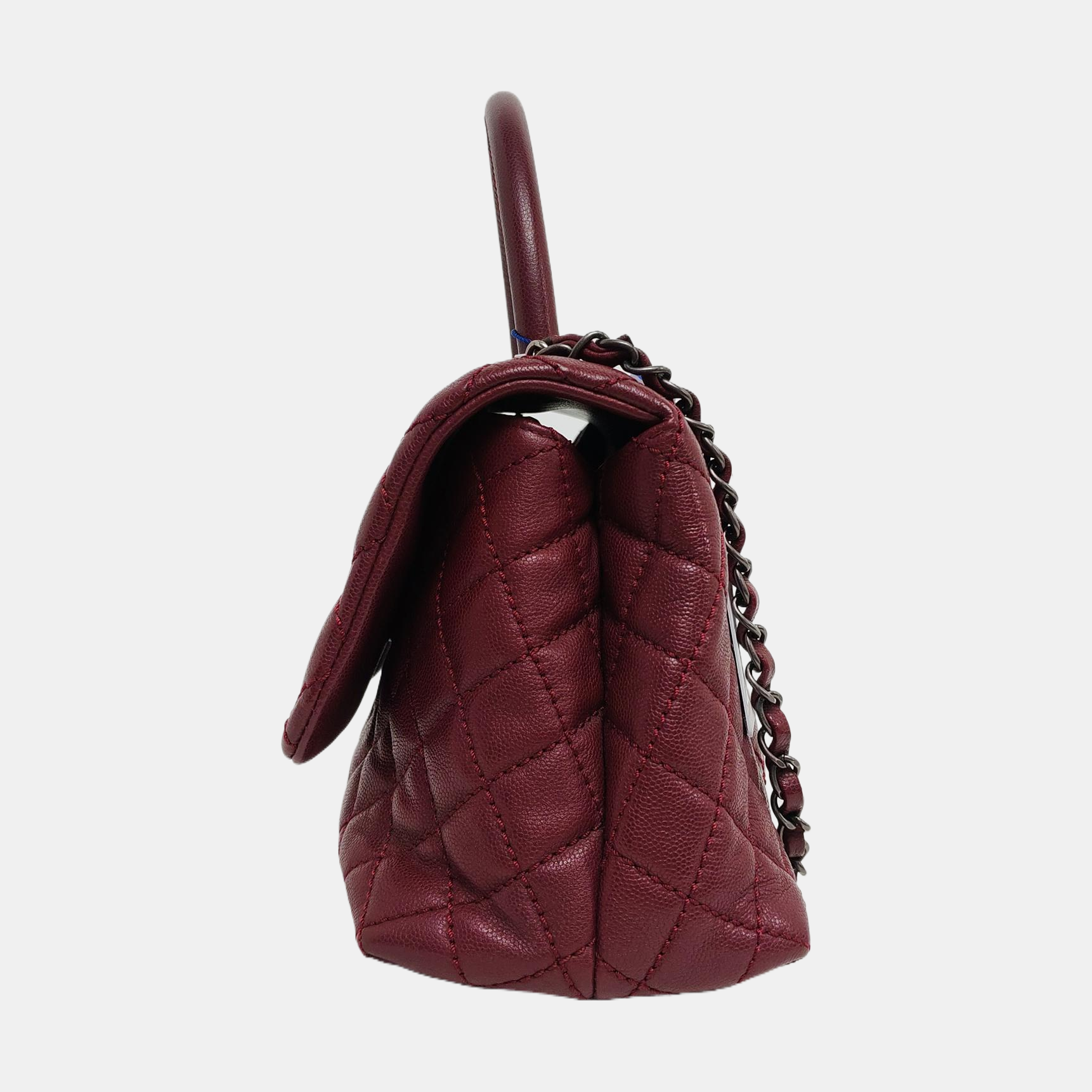 Coco Handle mediana de piel de becerro granulada acolchada burdeos