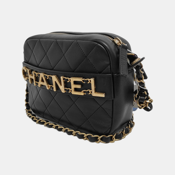 LOGO ENCHAINED FLAP Quilted Calfskin Black