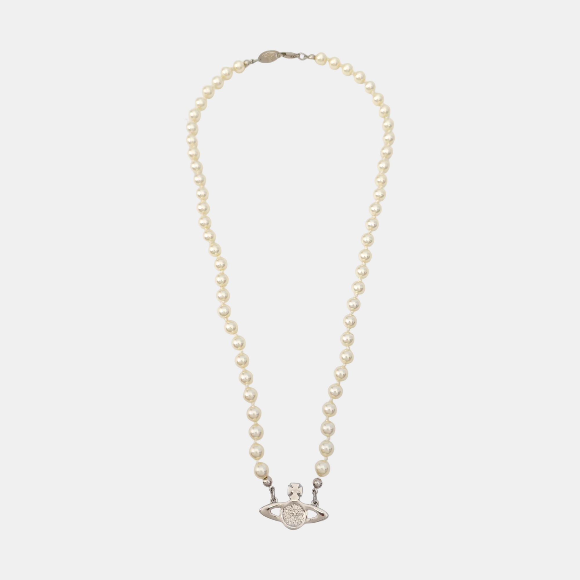 Faux Pearl White Necklace