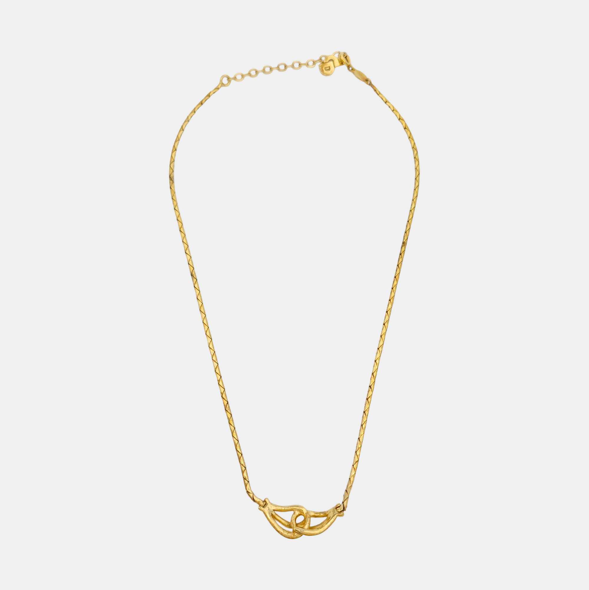 Twist Round Metal Gold Necklace