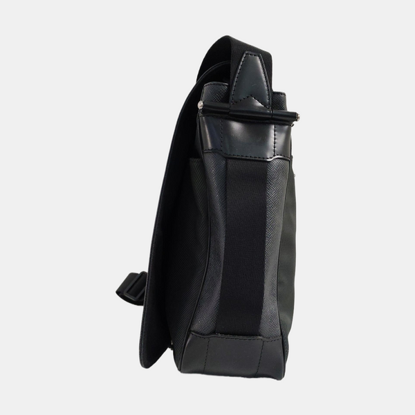 VIKTOR Calfskin Black
